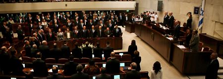 Belehrung über sexuelle Belästigung: Knesset muss nachsitzen