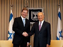 Westerwelle mit Shimon Peres.