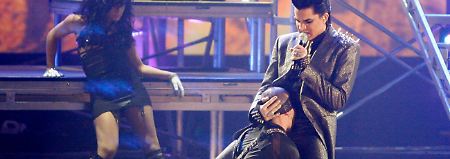 Nach sexy Auftritt: Rüge für Adam Lambert 