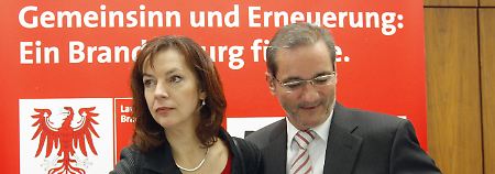 Brandenburgs Ministerpräsident, Matthias Platzeck (SPD), und die Fraktionsvorsitzende der Linken, Kerstin Kaiser, kommen nicht zum Politikmachen.