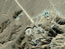 Der Iran will seine Urananreicherung ausbauen. Das Satellitenbild zeigt die vermeintliche zweite iranische Atomanlage in Ghom.