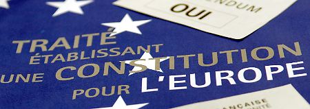 Im Mai 2005 lehnte Frankreich die EU-Verfassung in einer Volksabstimmung ab.