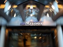 Eingang zur HSH Nordbank in Hamburg.