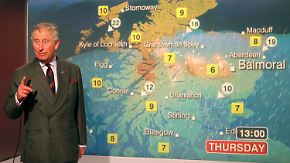 Lässig und humorvoll: Prinz Charles als "Wetterfee"