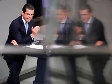 Guttenberg ändert seine Meinung zum Luftschlag in Kundus.