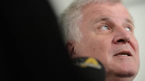 Sauer auf Röttgen und Berlin: Seehofer holt zum Rundumschlag aus