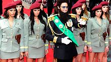 Sehen so Tyrannen aus? Der Diktator (Sacha Baron Cohen) und sein Gefolge.