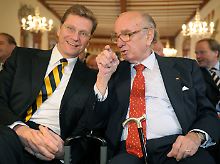 60 Jahre FDP: Lambsdorff mit FDP-Chef Westerwelle im Dezember 2008.
