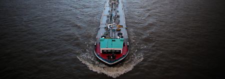 Schifffahrt auf dem Rhein.