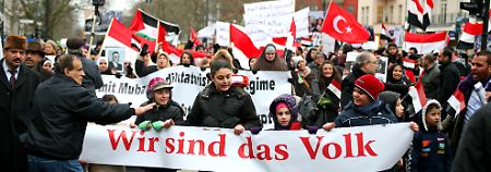 2011 solidarisierten sich die Ägypter in Berlin mit ihren Landsleuten auf dem Tahrir-Platz in Kairo. Jetzt haben sie einen neuen Präsidenten gewählt.