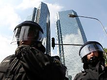 Polizei mit Großaufgebot: