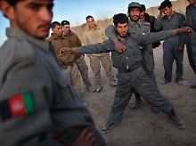 Bei der Ausbildung afghanischer Polizisten.
