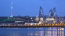 Die Skyline von Baku ist atemberaubend.