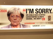 Greenpeace-Plakat im Flughafen von Kopenhagen.