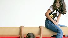 Wenn Kinder vom Hochbett fallen, dann meist beim Spielen, seltener im Schlaf.