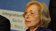 Als Bundesbeauftragte für Migration, Flüchtlinge und Integration ist Maria Böhmer Staatsministerin bei Angela Merkel. 