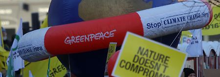"Das Klima brennt!": 900 Festnahmen bei Großdemo