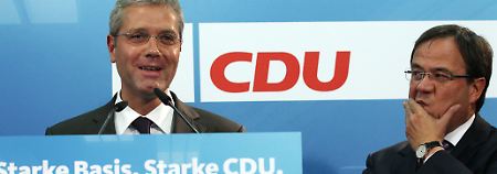 Der designierte NRW-Landesvorsitzende der CDU, Armin Laschet (rechts), ist mit dem Kurs seines Vorgängers nicht zufrieden.