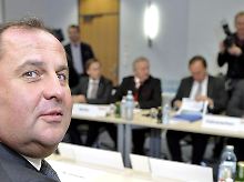 Finanzminister Josef Pröll unmittelbar vor Beginn der Wiener Verhandlungsrunde.