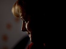 Bundeskanzlerin Merkel hat sich entschieden: Trotz Rekorddefizits werden die Steuern gesenkt.