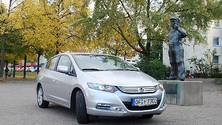 Hybrid für knapp 20.000 Euro: Der Honda Insight ist der Preisbrecher unter den Teilzeit-Stromern. 