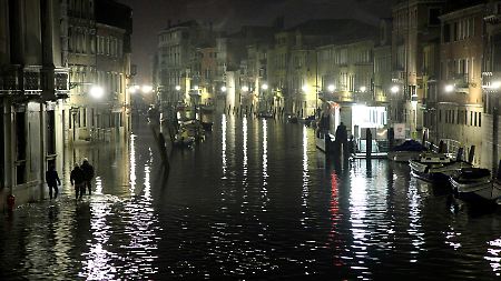 Venedig steht unter Wasser, aber ...