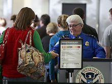 USA-Reisende müssen sich wegen der verschärften Kontrollen auf längere Wartezeiten einstellen.