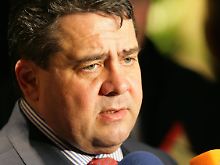 Sigmar Gabriel hält die Steuerpläne von Union und FDP für "wahnsinnig". 