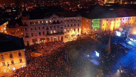 Tausende kamen auf den Szechenyi-Platz.