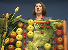 Wer auf saisonale und regionale Produkte zurückgreift, tue auch etwas für den Klimaschutz, so Aigner (Archivfoto: 2009). 