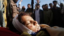 In die Trauer um getötete Zivilisten in Afghanistan mischt sich zunehmend Kritik am Einsatz der internationalen Truppen.