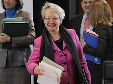 Annette Schavan vor der Kabinettssitzung in Berlin.