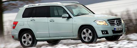 Die Mercedes-Auswahl an geländegängigen SUV rundet der GLK nach unten hin ab.