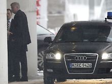 Horst Seehofer erreicht das Kanzleramt mit vielen unverrückbaren Standpunkten im Gepäck.