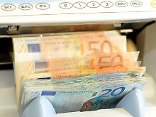 Die Probleme Griechenlands machen dem Euro schwer zu schaffen.