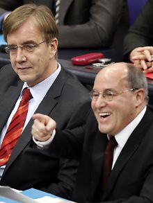Bartsch (l.) und Gysi stehen zurzeit auf Kriegsfuß miteinander.