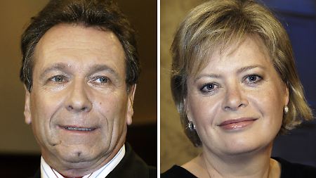 Ernst und Lötzsch kämpfen eigentlich zurzeit um ihr Profil als Politiker für den kleinen Mann.