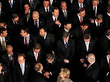 Aufstellung zum Gruppenbild mit Dame.
