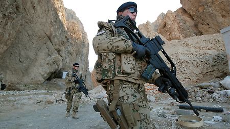 Bundeswehrsoldaten sind Mitte Januar 2010 bei Kundus im Norden Afghanistans im Einsatz.