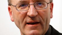 Ich bin sicher, wenn Sie nur weit genug zurückgehen in den Akten, würden Sie etwas finden: Provinzial Dartmann 