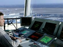 Im Tower konzentrieren sich die Mitarbeiter auf ihre Arbeit.