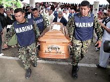 Der Marinesoldat starb am 17. Dezember 2009 im Eindstz gegen Arturo Beltran Leyva.