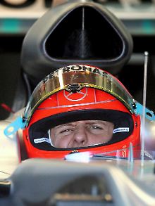 Gut, aber noch nicht gut genug: Perfektionist Michael Schumacher sieht nach Verbesserungsbedarf in seinem neuen Team.