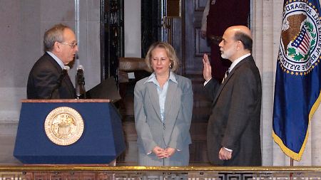 Ben Bernanke bei der Vereidigung.