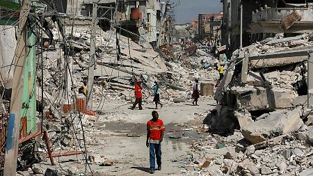Zerstörte Häuser in Port-au-Prince: Noch ist nicht abzusehen, wie viele Menschen unter den Trümmern begraben sind.