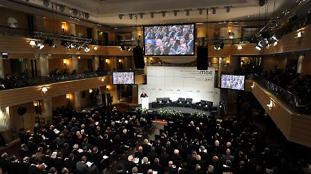 Bei der Sicherheitskonferenz in München sprechen bis Sonntag rund 300 Gäste aus aller Welt über die drängendsten Sicherheitsprobleme.
