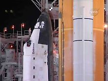 Das Space-Shuttle "Endeavour" kurz vor dem letzten Nachtstart.
