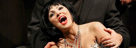 Anna Netrebko und Roberto Alagna in der Oper "Manon" in Wien.