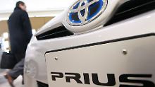 Prius: Hybrid-Vorzeigeauto bekommt Schrammen.