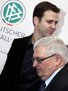 Freunde fürs Leben? Oliver Bierhoff und sein Präsident.